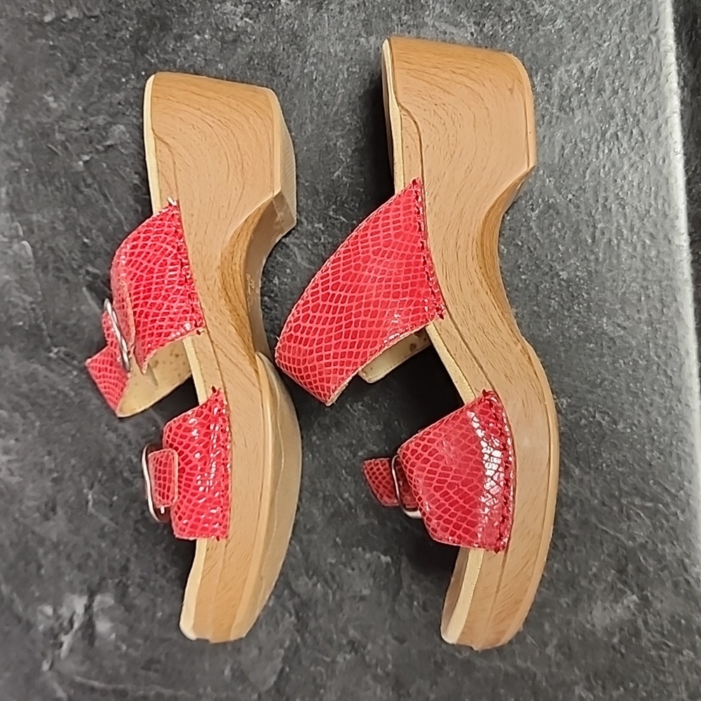 Dansko Sandals - Picture 3 of 8